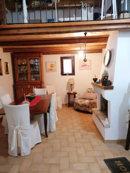 Вілла La Casa Nel Borgo Orsogna Екстер'єр фото